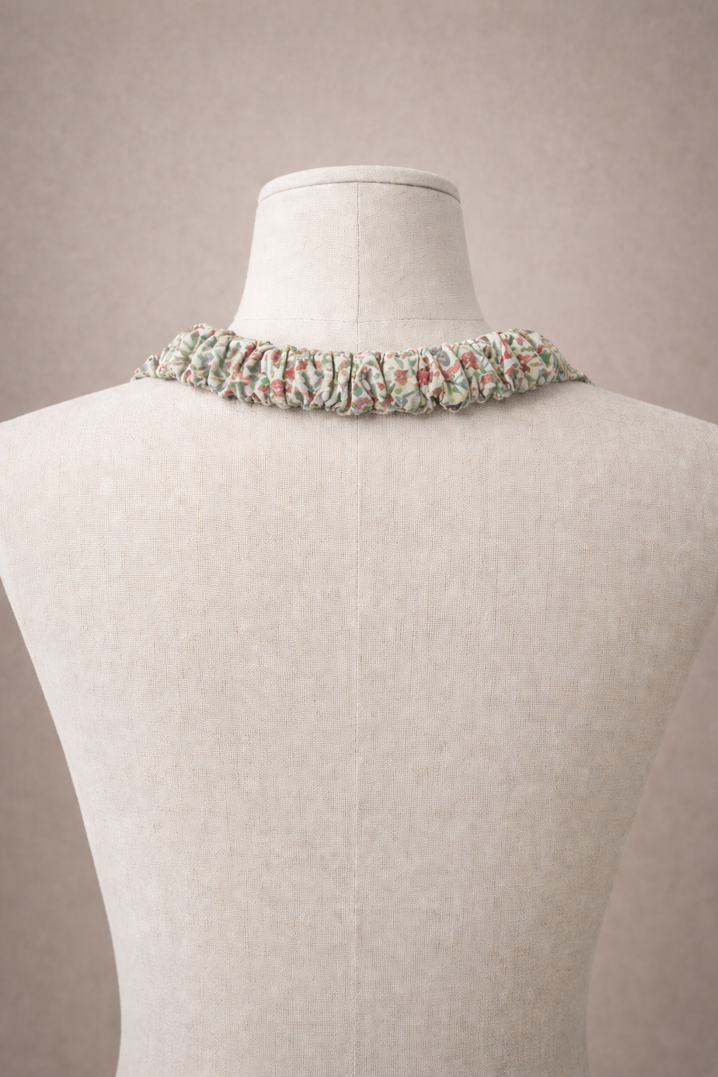 Adult bib / Clothes protector / Special needs bib / Washable / reusable